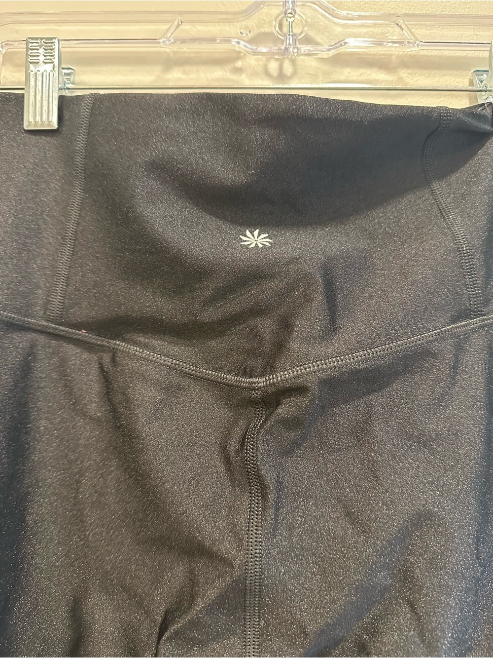 Athleta Elation Sheen Tight 7/8 Medium Petite Black - Picture 4 of 7